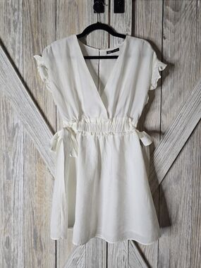 Zara Cream Tie Waist Mini Dress Feminine Chic Flowy Neutral Blogger Style Size M